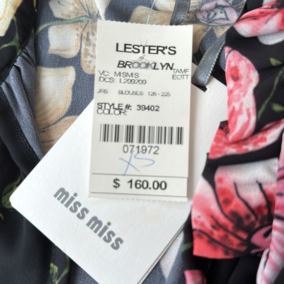 Miss Miss Top - Picture 4 of 4